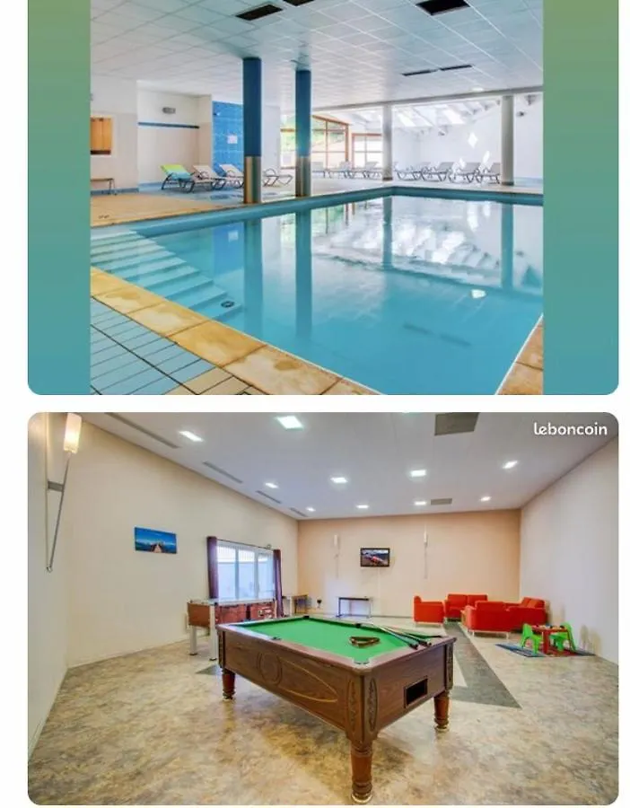 Les Déserts Au Bout Du Bois Piscine Sauna Hammam Accessible En Saison Et Le Logement Accessible Toute L Annee צרפת